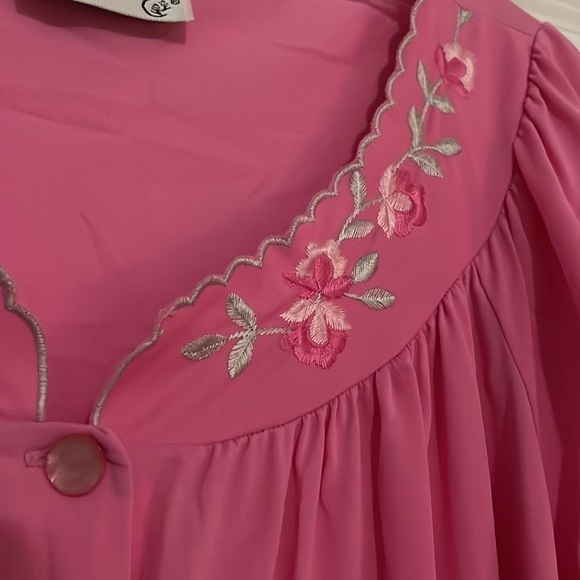 Unmentionables button up nightgown - Picture 4 of 5